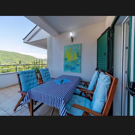 Koko's Appartement Ston